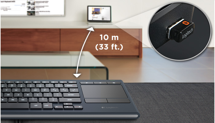illuminated-living-room-keyboard-k830-4