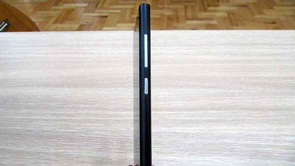 xiaomi-mi3-side