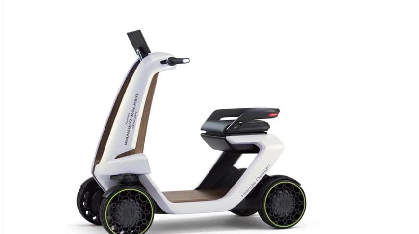 the-wander-walker-also-offers-the-option-to-stand-or-sit