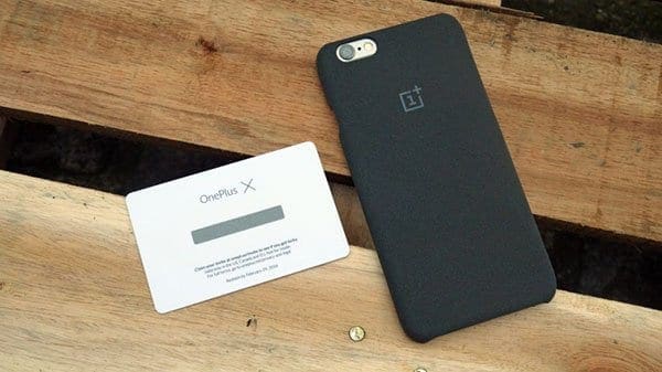 OnePlusiPhoneCase-HandsOn-01-970-80