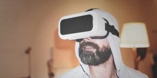 VR