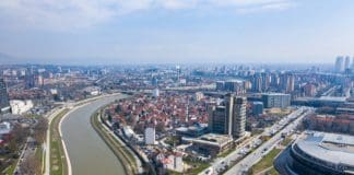 Повторно тридневен полициски час во делови од државата за продолжениот викенд кој следува