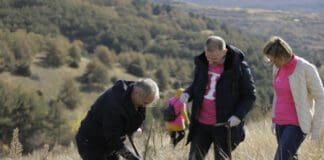 Телеком засади 25.000 нови дрвца и собра 12.000 стари мобилни уреди